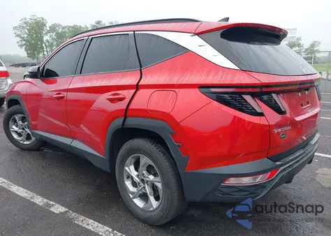 2022 Hyundai Tucson Sel z USA, uszkodzony, nr VIN 5NMJBCAE2NH029856